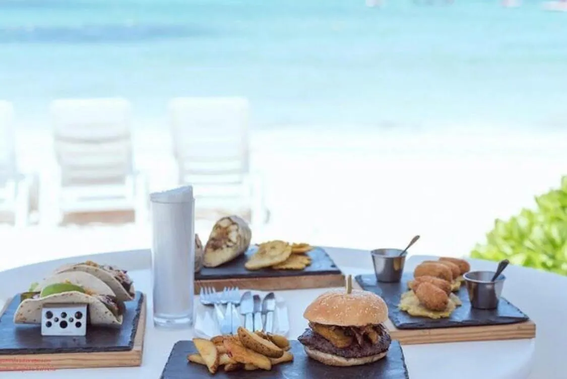 Soriano Boutique Rooms Private Beach 蓬塔卡纳 招待所